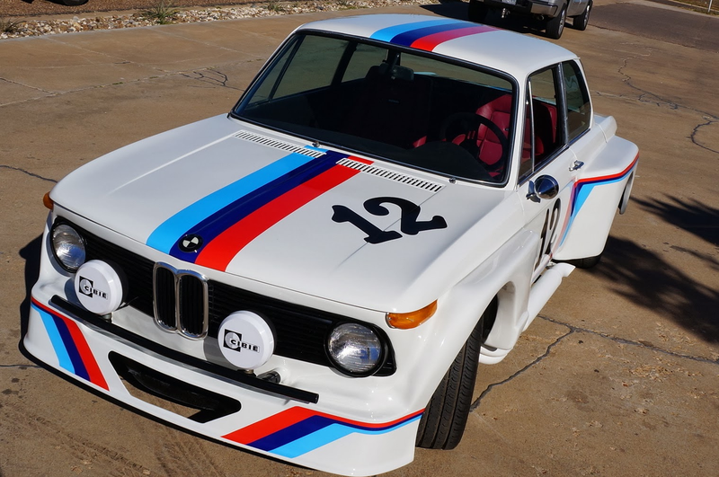 Illustration for article titled This BMW 2002 Widebody Gets Sold More Often Than A Roma Gypsy Kid